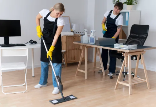 Nettoyage de bureau professionnel à Baguer-Pican